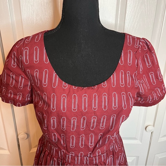 Modcloth What's the Scoop A-Line Dress Paper Clip Sz M Short Sleeve Cotton Zip - Picture 4 of 10